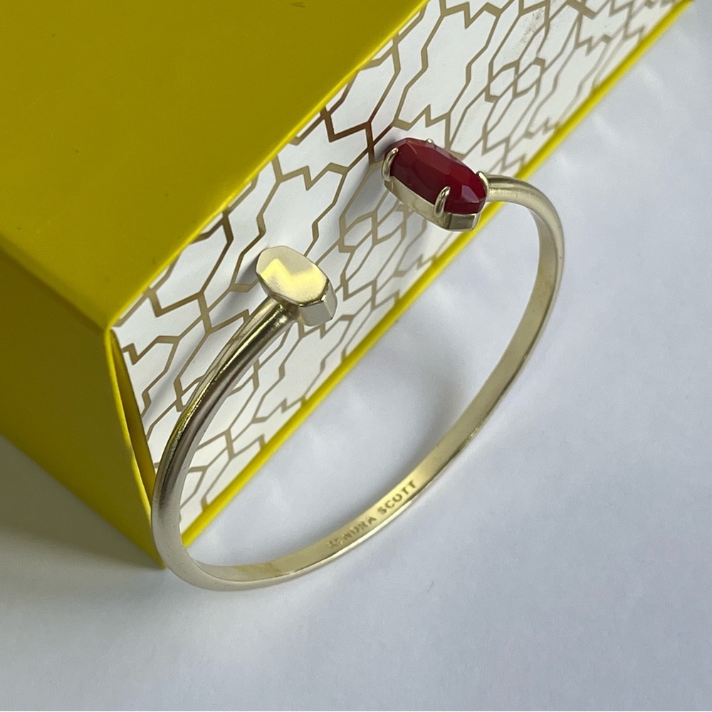 NWOT Kendra Scott Edie Cuff Bracelet in Yellow Gold with Ruby Red Stone
